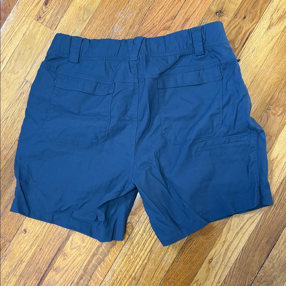 Duluth Trading Company Dry on the Fly shorts 7” inseam - Picture 2 of 4